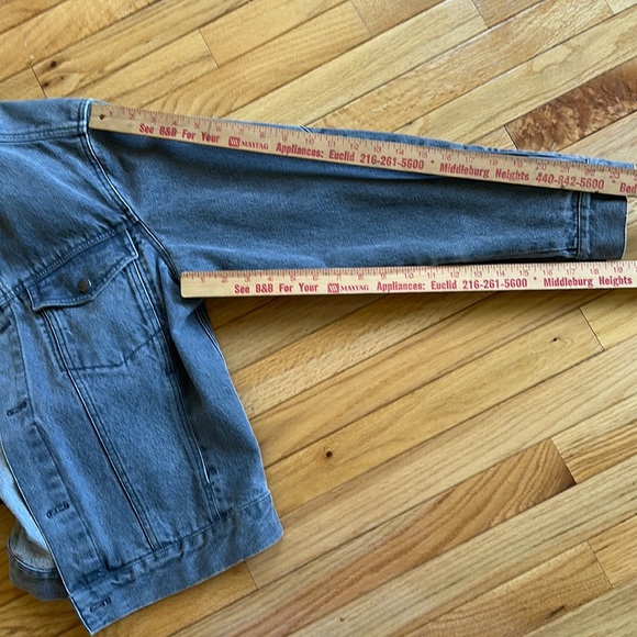 Classic vintage Calvin Klein grey jean jacket - Picture 16 of 16